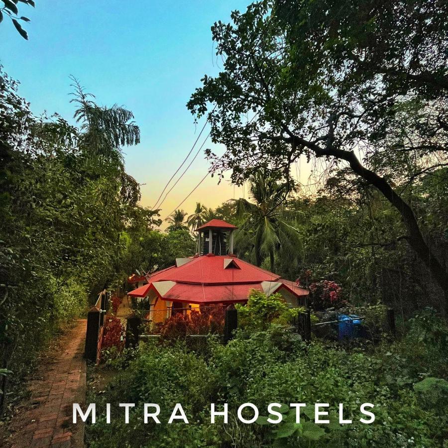 Mitra Hostel Vagator Exterior photo